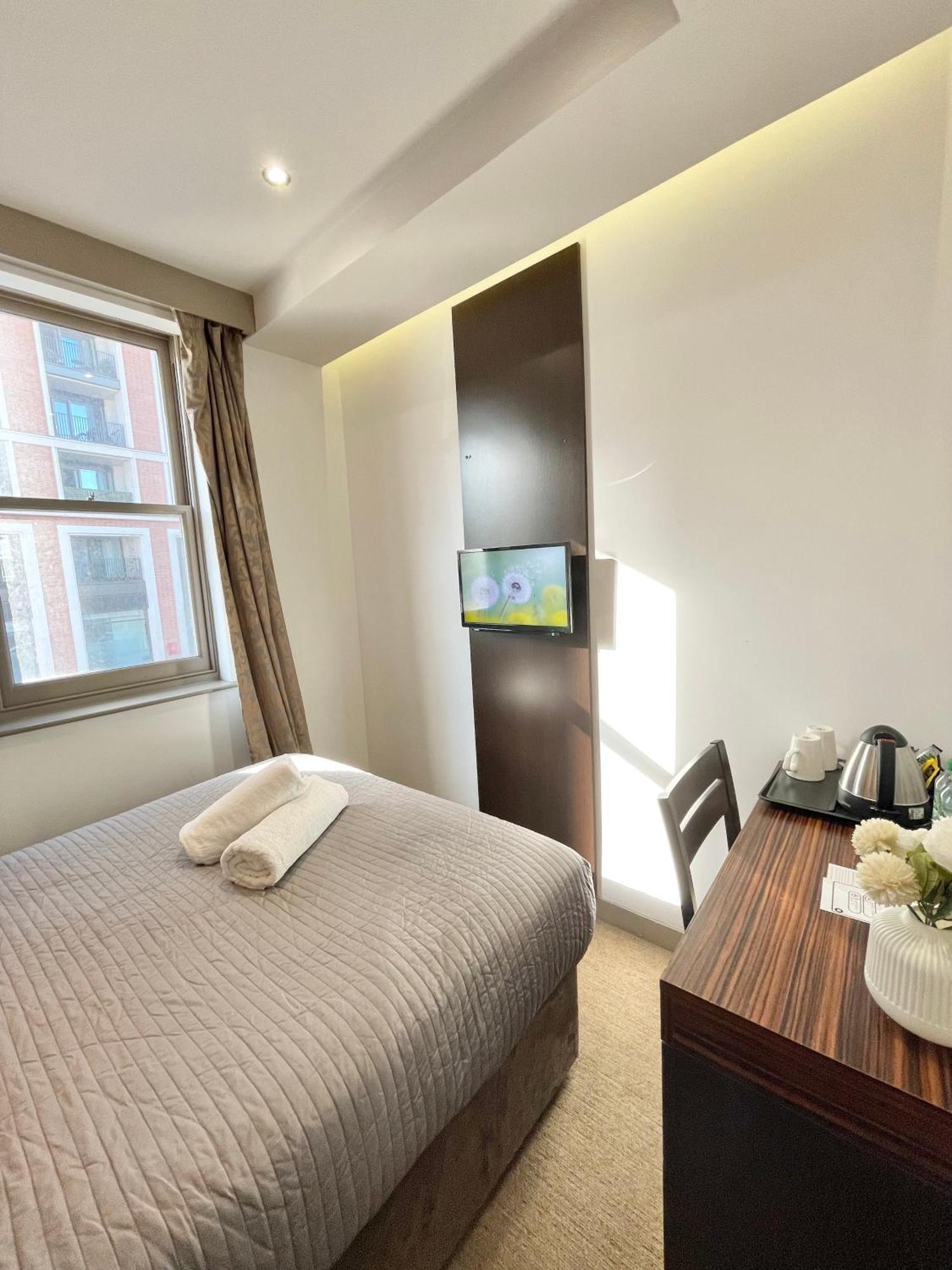 Maitrise Hotel London Exterior photo