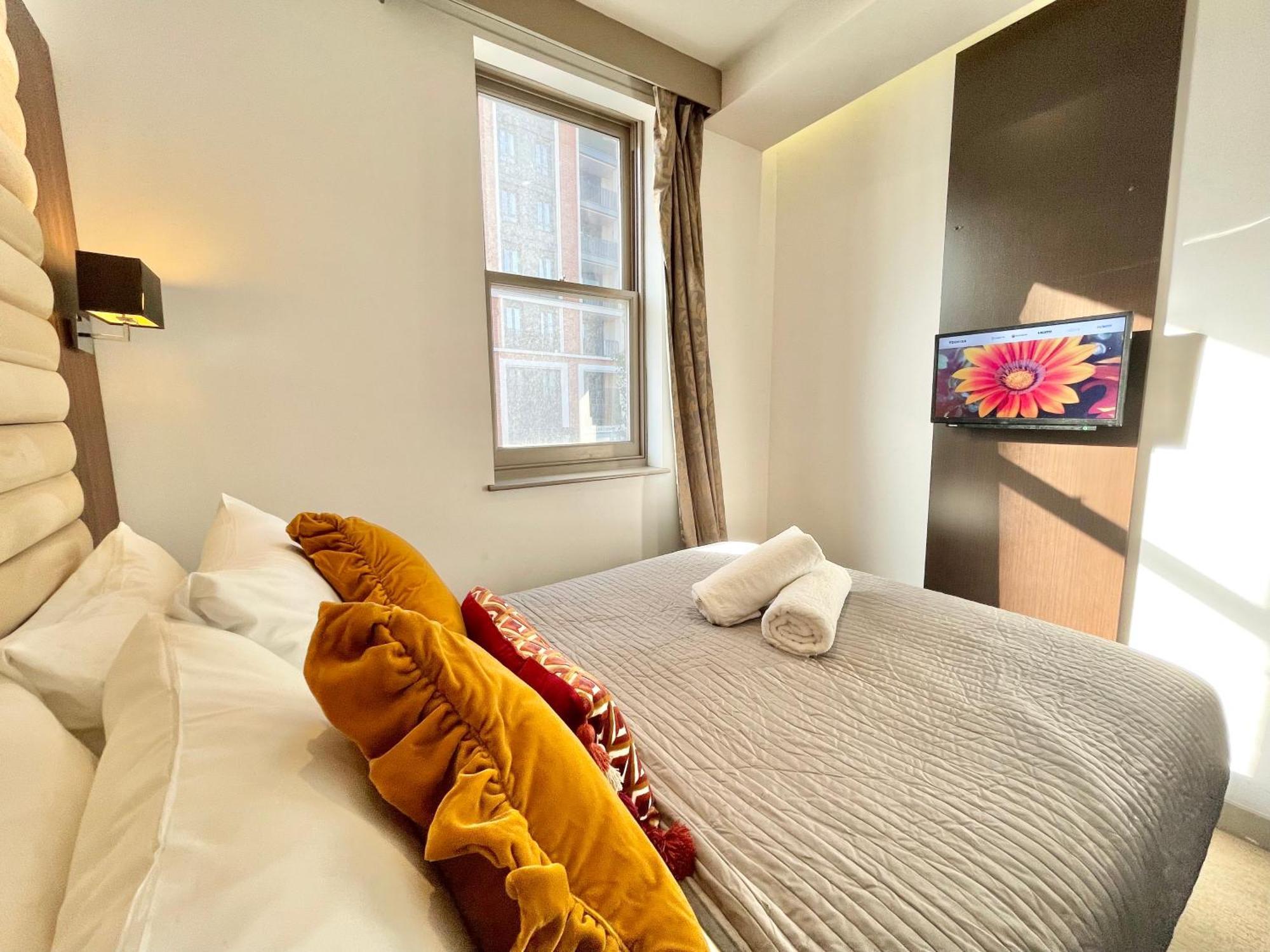 Maitrise Hotel London Exterior photo